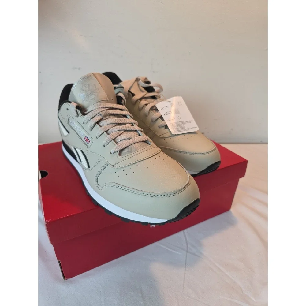 Reebok CL Classic Leather Men's 10, Women's 11.5 Beige Running Unisex Shoe NIB